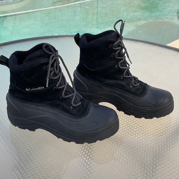 Columbia 200 Grams black winter boots - Mens Size: 10 - Leather Upper - Rubber - Picture 1 of 8